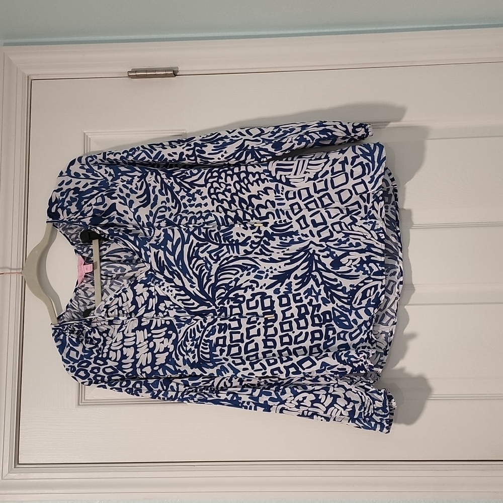 EUC Lilly Pulitzer top sz Medium